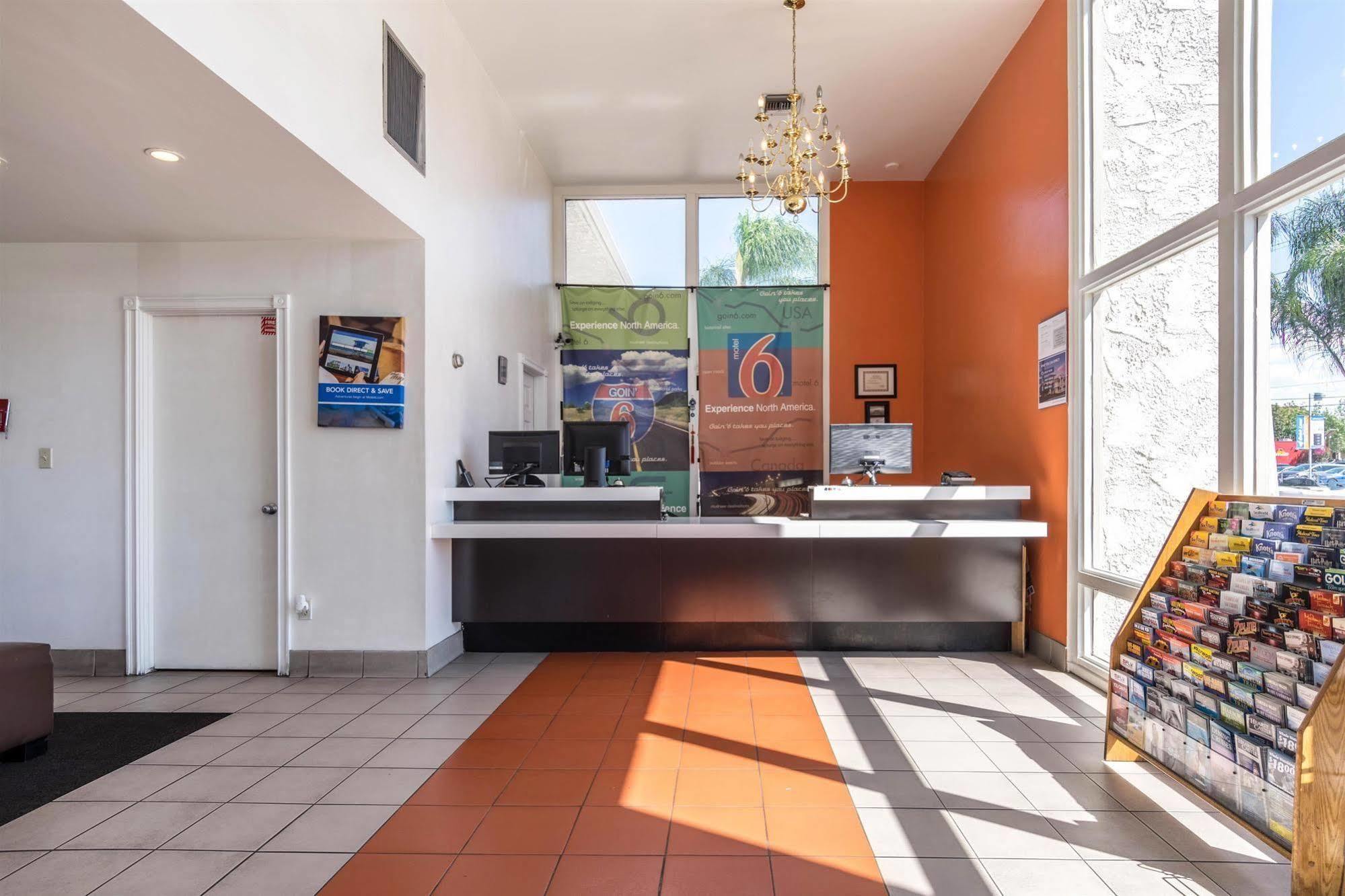 Motel 6-Redlands, Ca Εξωτερικό φωτογραφία