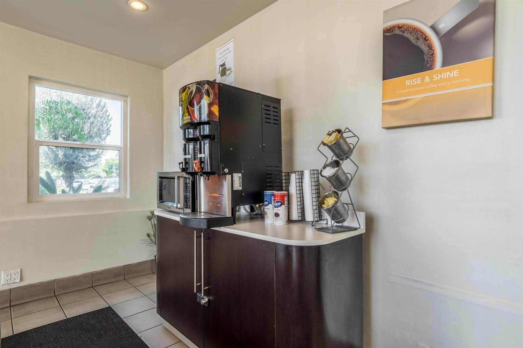 Motel 6-Redlands, Ca Εξωτερικό φωτογραφία