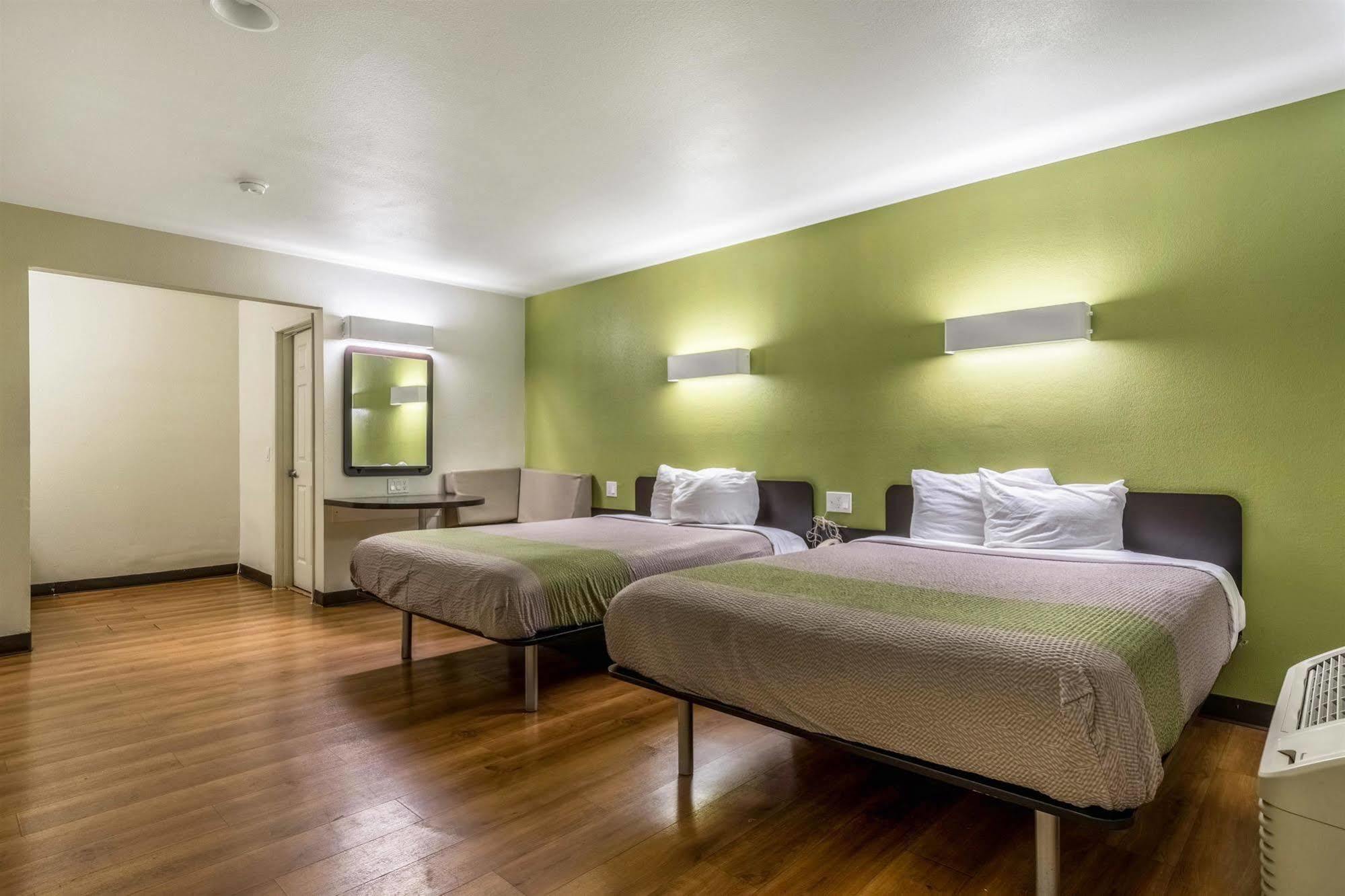 Motel 6-Redlands, Ca Εξωτερικό φωτογραφία