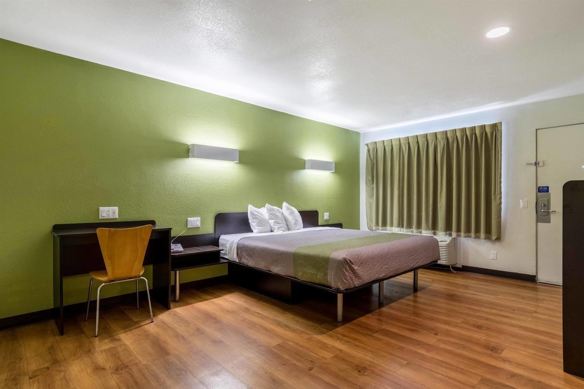 Motel 6-Redlands, Ca Εξωτερικό φωτογραφία