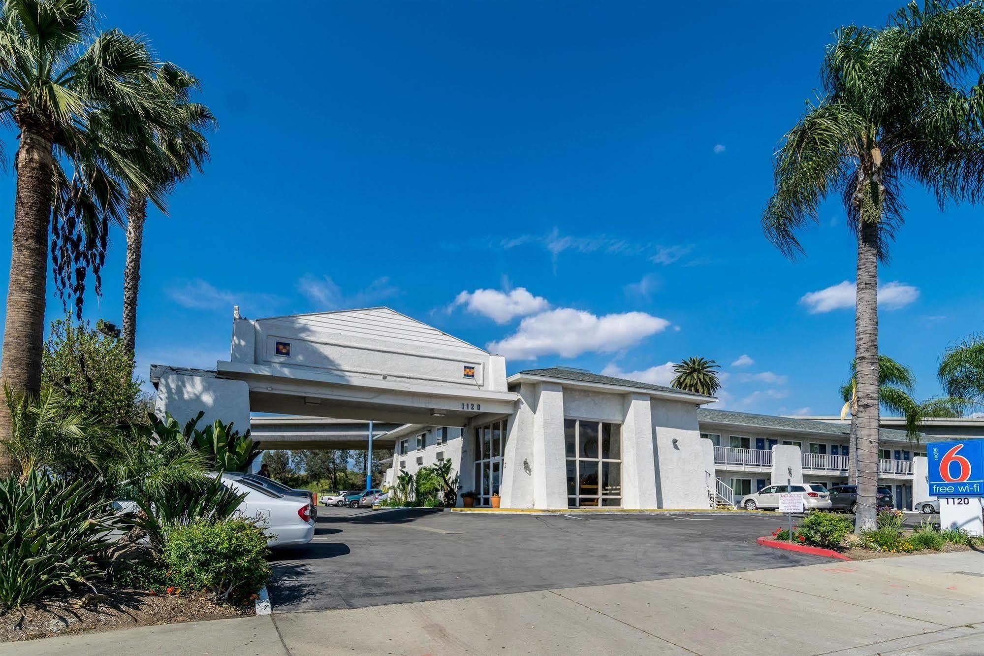 Motel 6-Redlands, Ca Εξωτερικό φωτογραφία